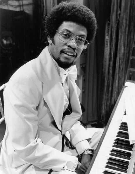 File:Herbie Hancock 1976.jpeg